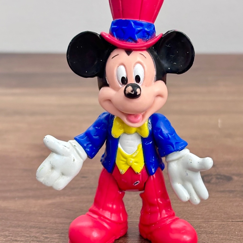 Vintage DISNEY Mickey Mouse EPCOT Center McDonald's Happy Meal Toy Figure 1993